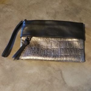 SimplyVera Vera Wang beautiful new clutch purse